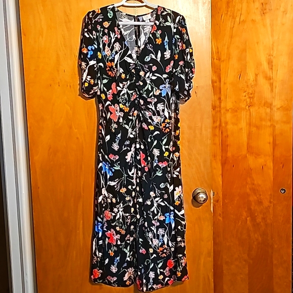 Dress - Picture 1 of 2